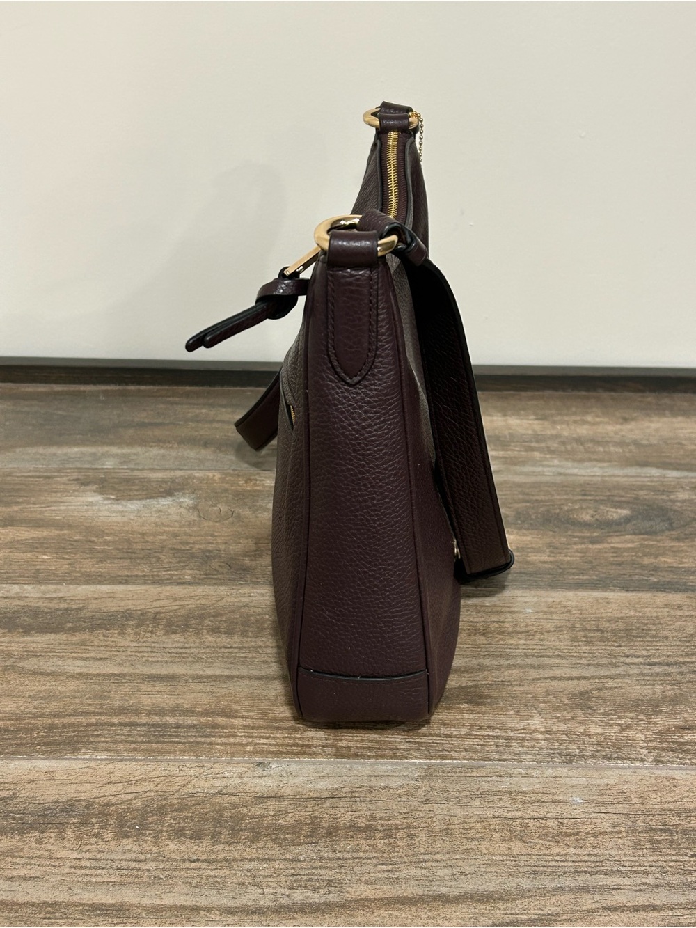 Coach C1648 Ellie File Bag Pebbled Leather Adjust Crossbody Gold tone hardware - Picture 5 of 11
